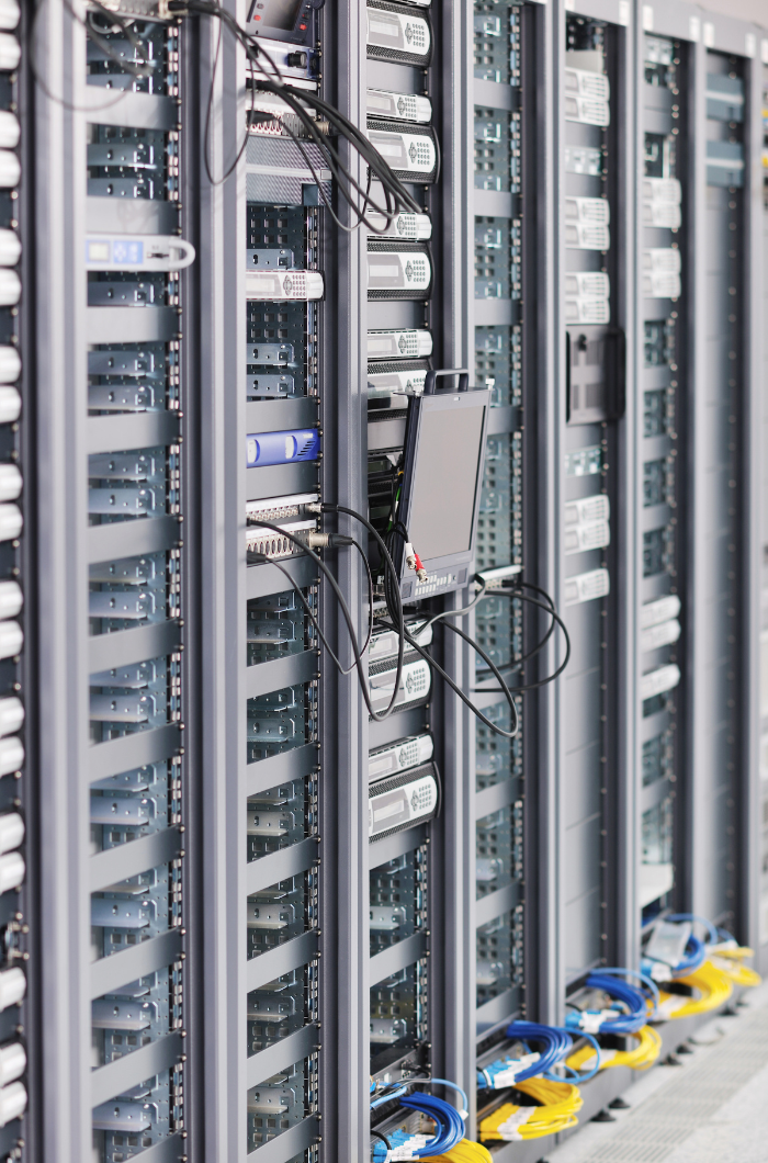 Data Center - Quenet LLC